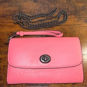 Coach Shoulder Purse/ Wristlet in Hot Pink